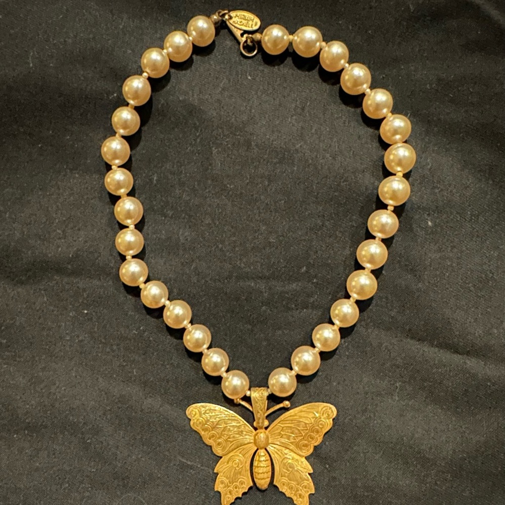 Vintage Miriam Haskell Signed Butterfly Necklace Baroque Pearl 1970s Pat